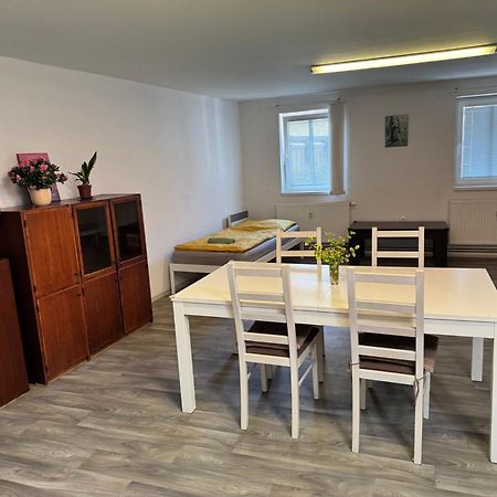 Old Town Apartments R11 奥洛穆茨 外观 照片