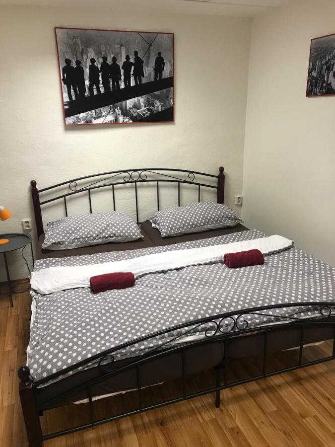 Old Town Apartments R11 奥洛穆茨 外观 照片