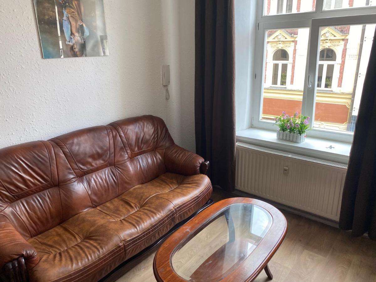 Old Town Apartments R11 奥洛穆茨 外观 照片