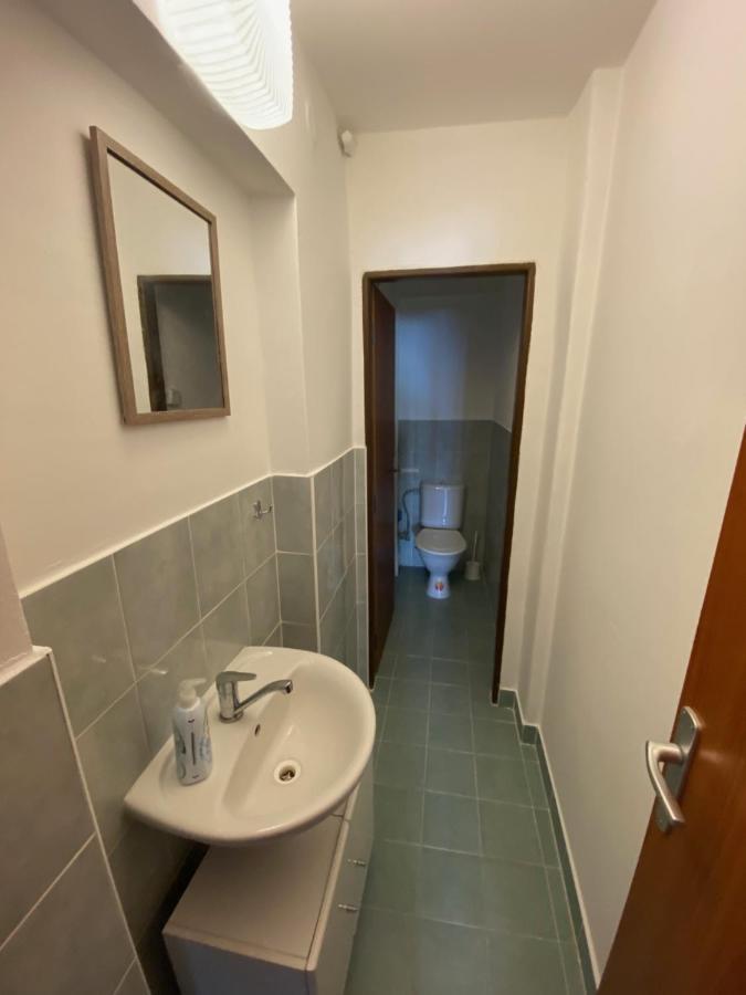Old Town Apartments R11 奥洛穆茨 外观 照片