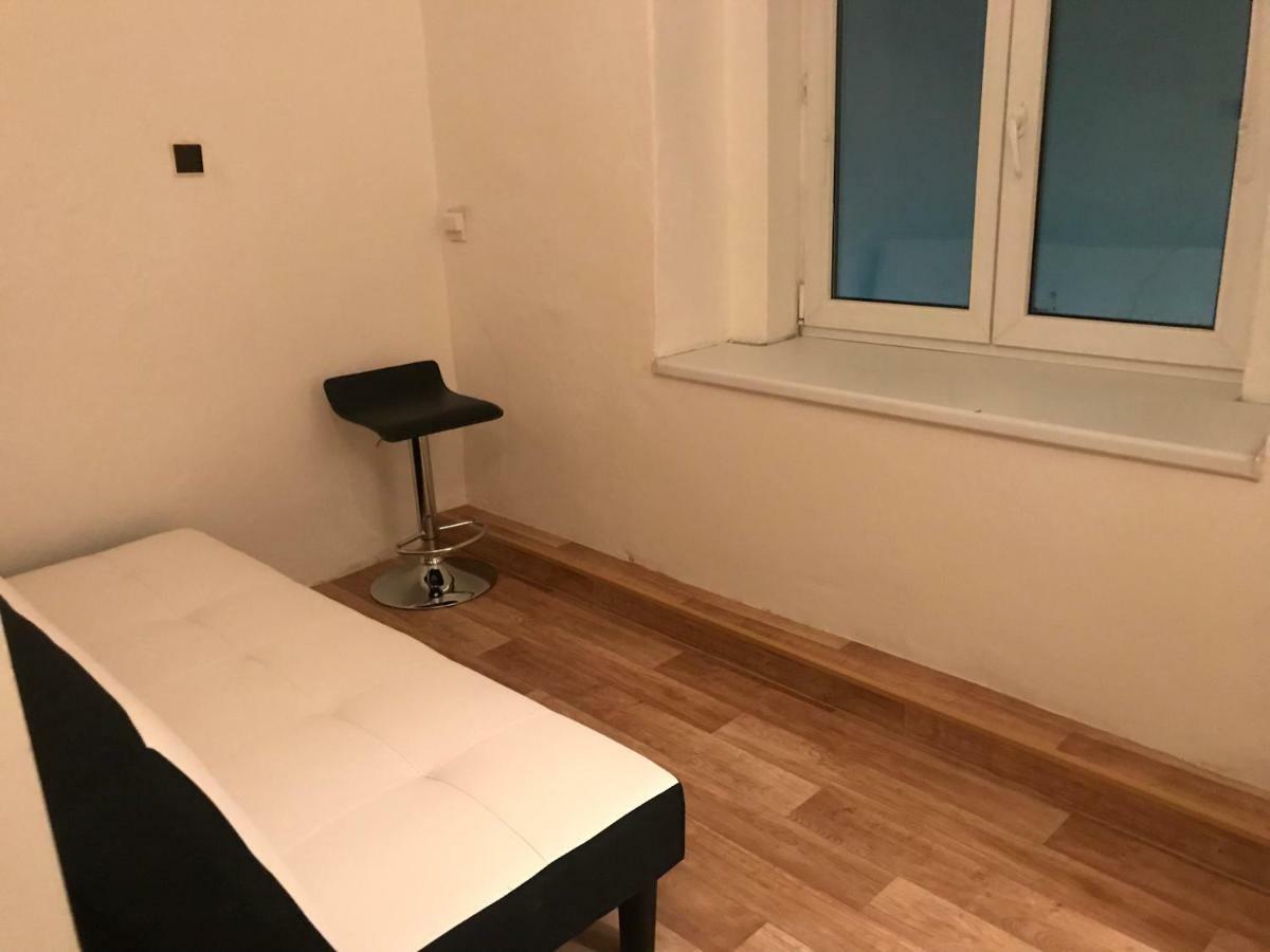 Old Town Apartments R11 奥洛穆茨 外观 照片