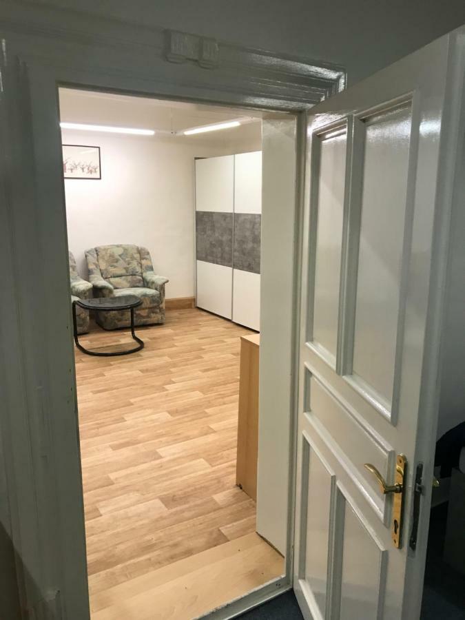 Old Town Apartments R11 奥洛穆茨 外观 照片